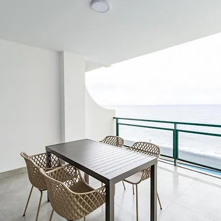 Sunset Cove 푼샬