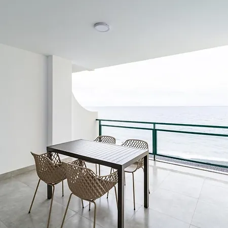 Sunset Cove * Funchal