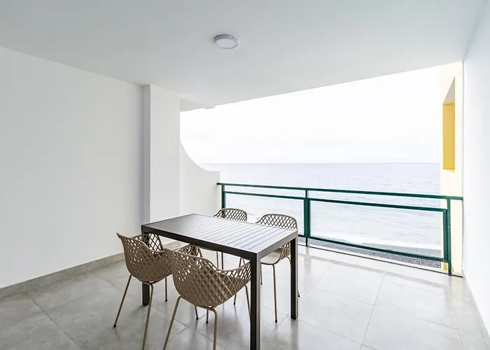 Sunset Cove * 푼샬